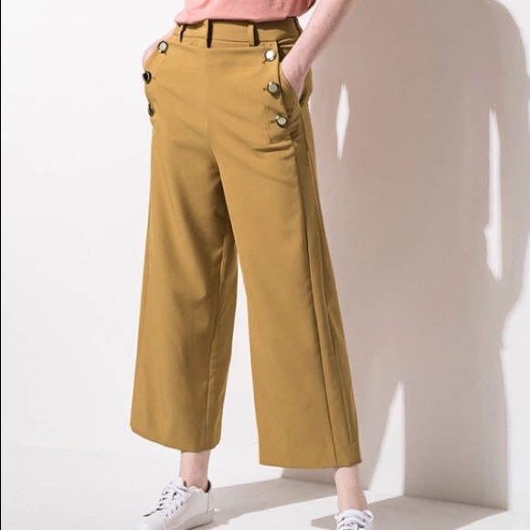 Pants - New Yellow Cropped 7/8 Pants